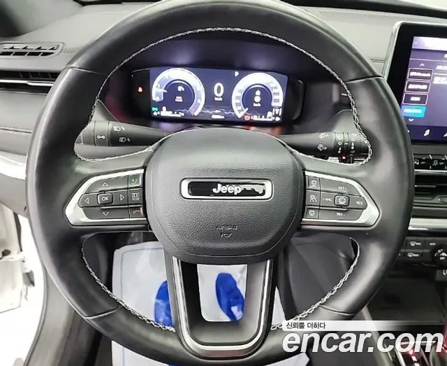 Jeep Compass 2022 — фото 9