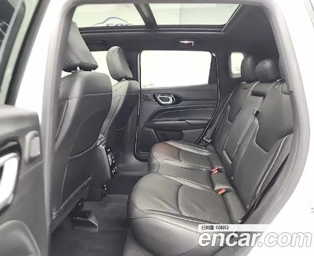 Jeep Compass 2022 — фото 12