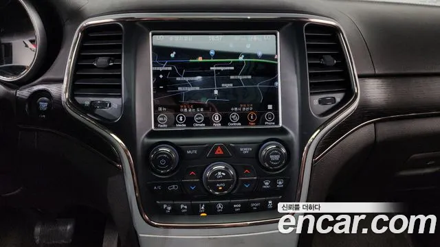 Jeep Cherokee 2018 — фото 12