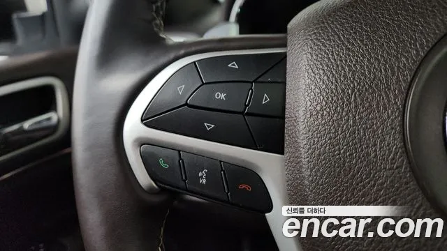 Jeep Cherokee 2018 — фото 18