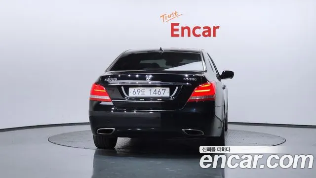 Hyundai Equus 2015 — фото 4