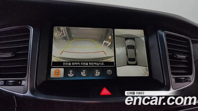 Hyundai Equus 2015 — фото 15