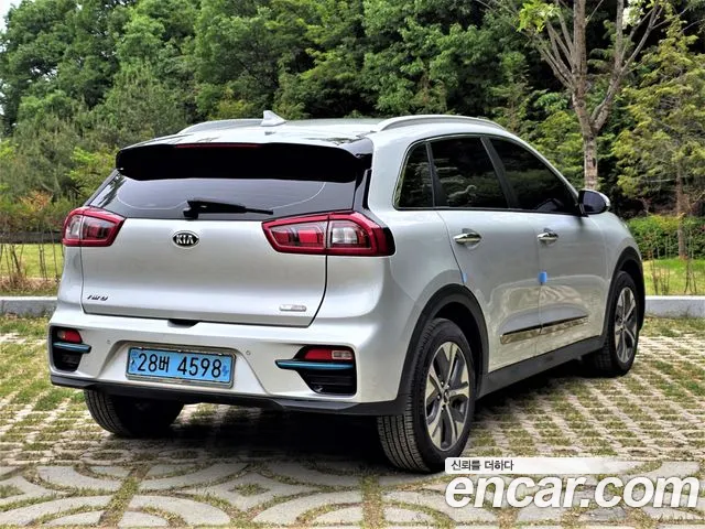 Kia Niro 2019 — фото 4