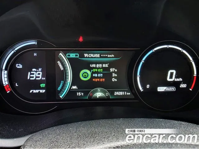 Kia Niro 2019 — фото 14