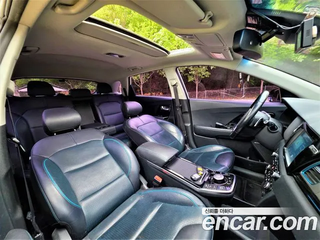 Kia Niro 2019 — фото 17