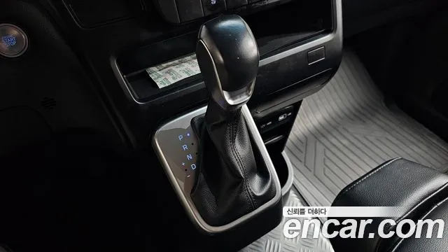 Hyundai Staria 2022 — фото 12
