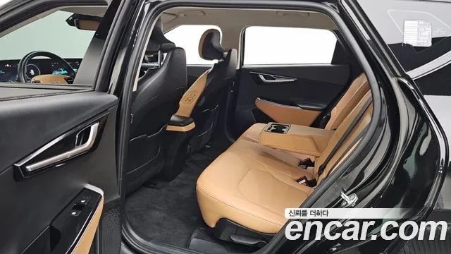 Kia EV6 2023 — фото 15