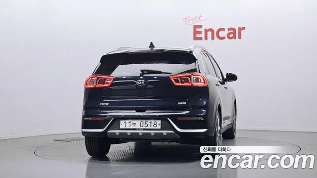 Kia Niro 2017 — фото 4