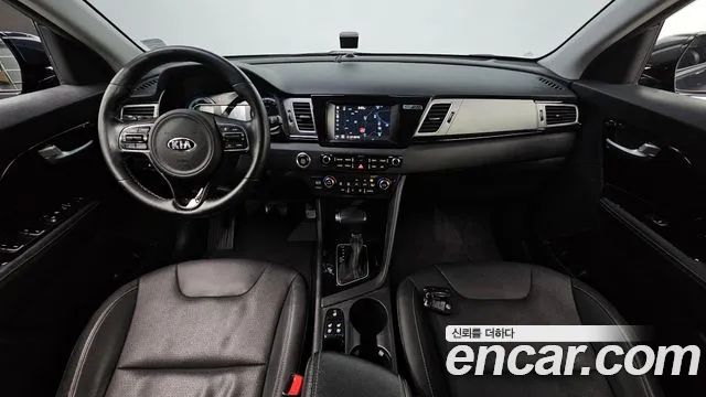 Kia Niro 2017 — фото 7