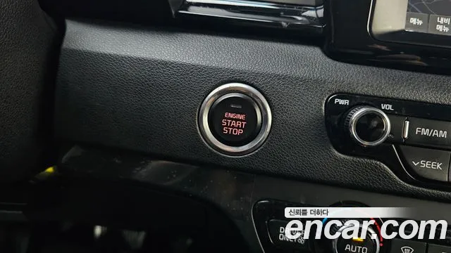 Kia Niro 2017 — фото 20