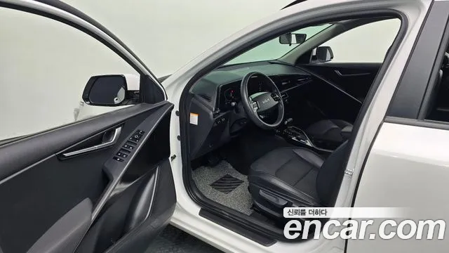 Kia Niro 2022 — фото 17