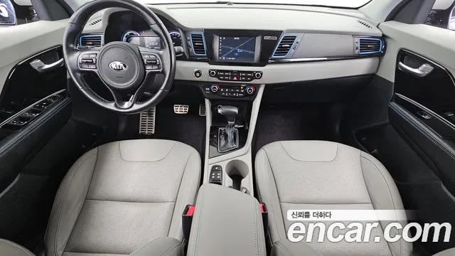 Kia Niro 2017 — фото 7