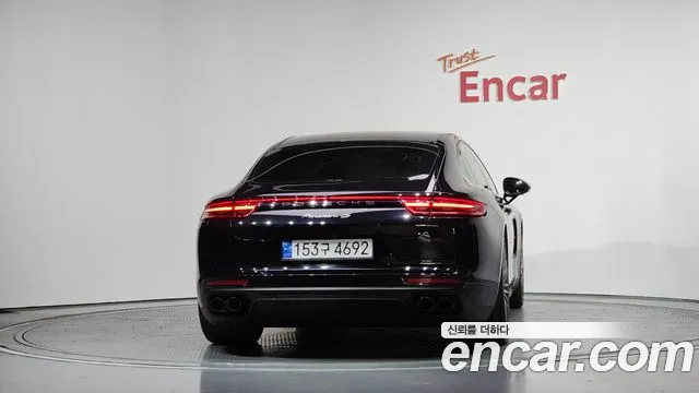 Porsche Panamera 2018 — фото 4