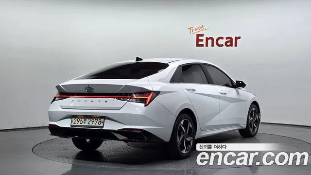 Hyundai AVANTE 2021 — фото 1