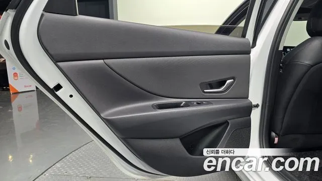 Hyundai AVANTE 2021 — фото 14