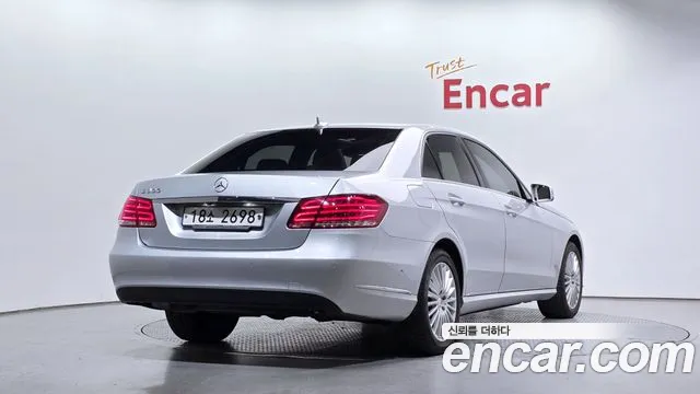 Mercedes-Benz E-Class 2014 — фото 2