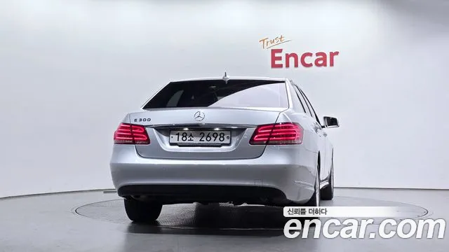 Mercedes-Benz E-Class 2014 — фото 4