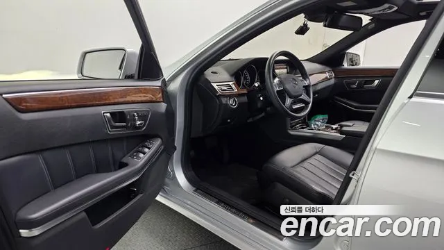 Mercedes-Benz E-Class 2014 — фото 10