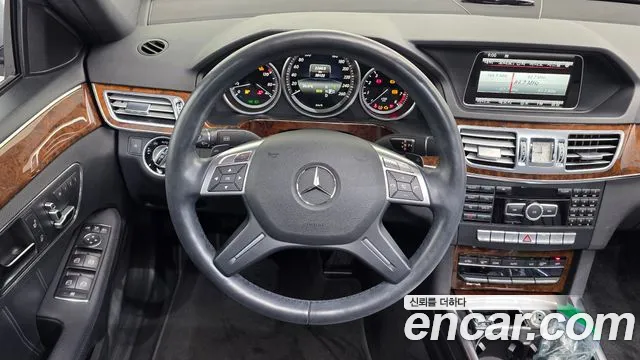Mercedes-Benz E-Class 2014 — фото 13