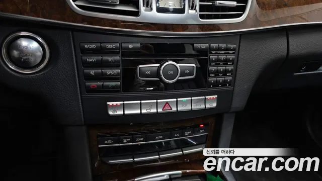 Mercedes-Benz E-Class 2014 — фото 16