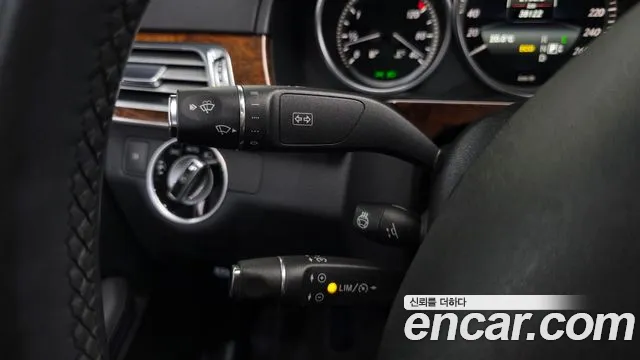 Mercedes-Benz E-Class 2014 — фото 17
