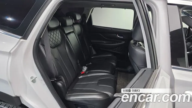 Hyundai Santafe 2021 — фото 11