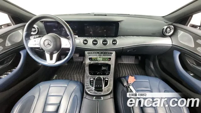 Mercedes-Benz CLS-Class 2020 — фото 10