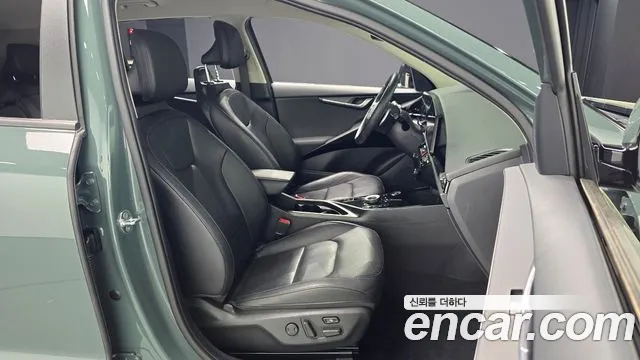 Kia Niro 2022 — фото 10