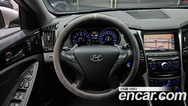 Hyundai Sonata 2011 — фото 13