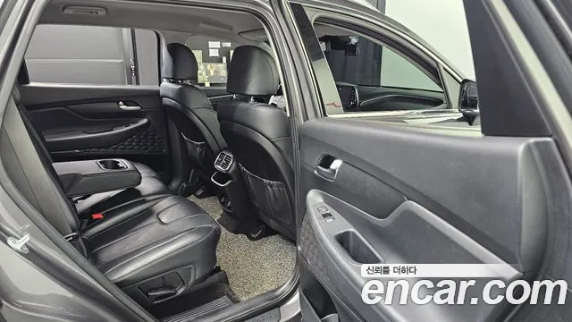 Hyundai Santafe 2019 — фото 17