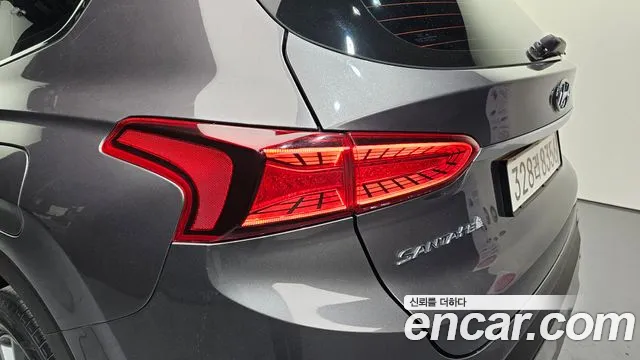Hyundai Santafe 2019 — фото 9