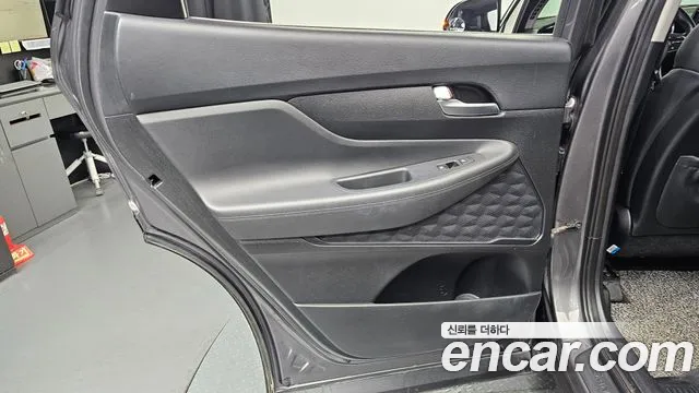 Hyundai Santafe 2019 — фото 15