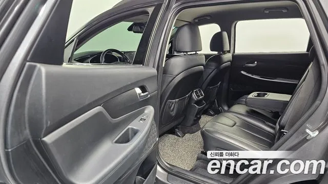 Hyundai Santafe 2019 — фото 16