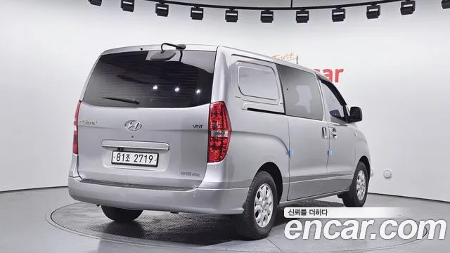 Hyundai Starex 2015 — фото 2