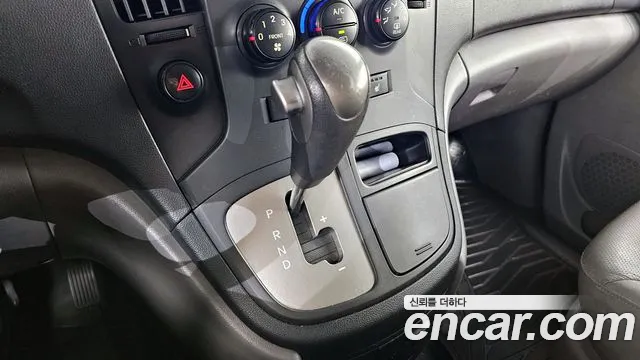 Hyundai Starex 2015 — фото 9