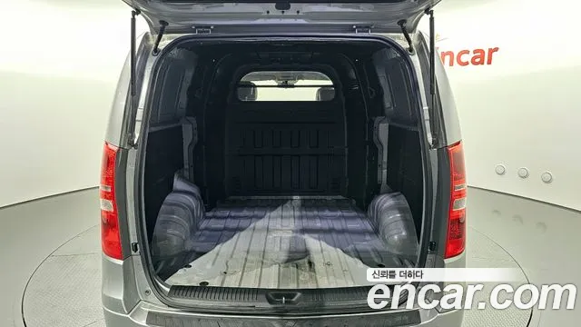Hyundai Starex 2015 — фото 13