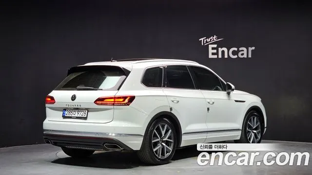 Volkswagen Touareg 2021 — фото 2