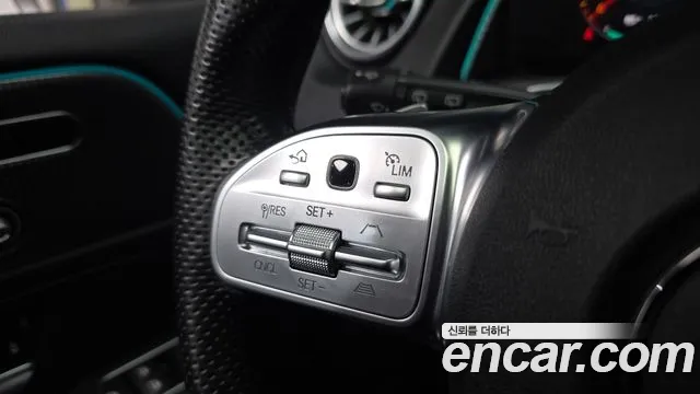Mercedes-Benz EQB 2023 — фото 19