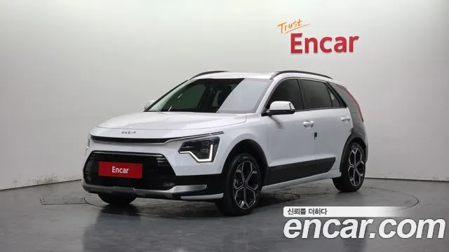 Kia Niro 2022 — фото 1