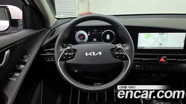 Kia Niro 2022 — фото 13