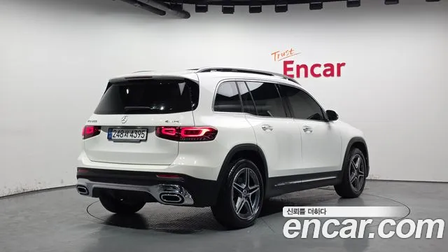 Mercedes-Benz GLB-Class 2023 — фото 2