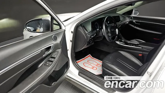 Hyundai Sonata 2023 — фото 10
