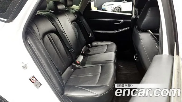 Hyundai Sonata 2023 — фото 11