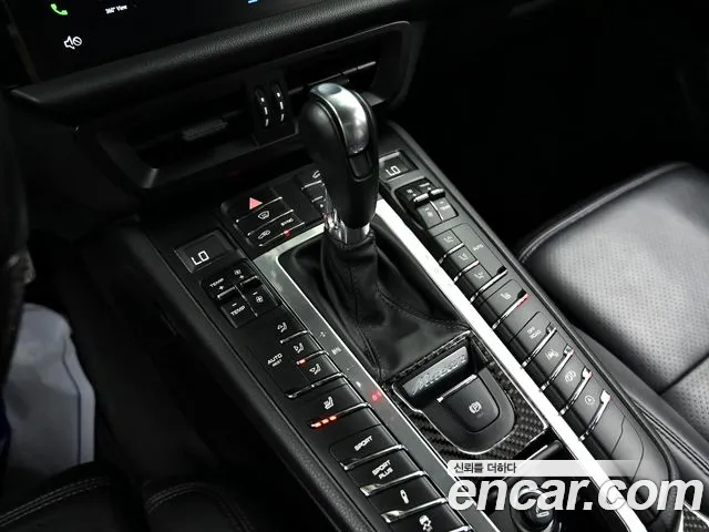 Porsche Macan 2017 — фото 9