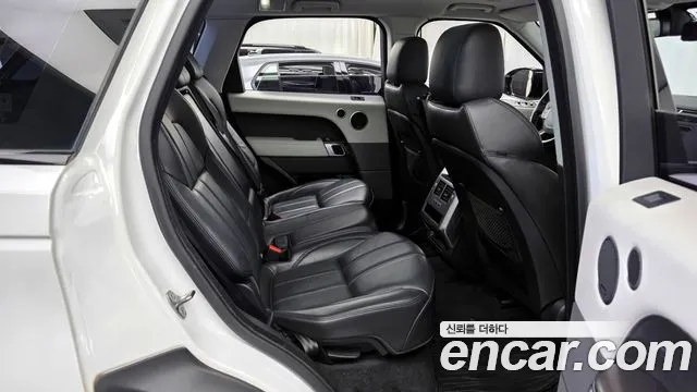 Land Rover Range Rover Sport 2016 — фото 12