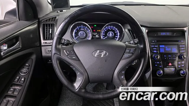 Hyundai Sonata 2013 — фото 14
