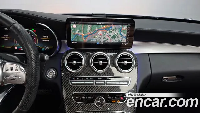 Mercedes-Benz C-Class 2019 — фото 20