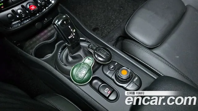 Mini Clubman 2020 — фото 12