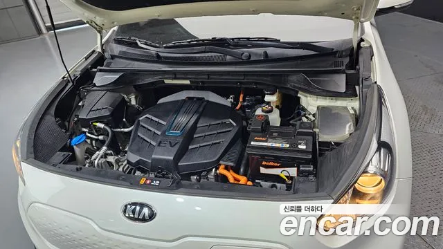 Kia Niro 2020 — фото 6