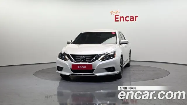 Nissan Altima 2018 — фото 3